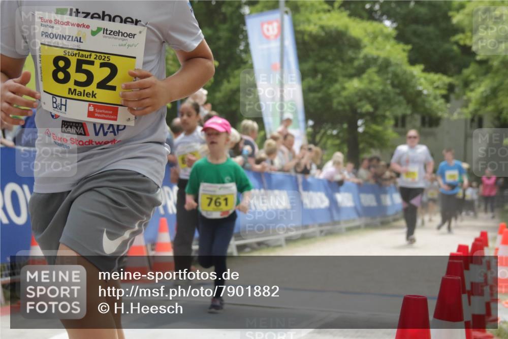 17.05.2025 - Störlauf H.Heesch http://msf.ph/oto/7901882 17.05.2025 14:16:50 Ziel 2025, 852, 2000, 761 meine-sportfotos.de
