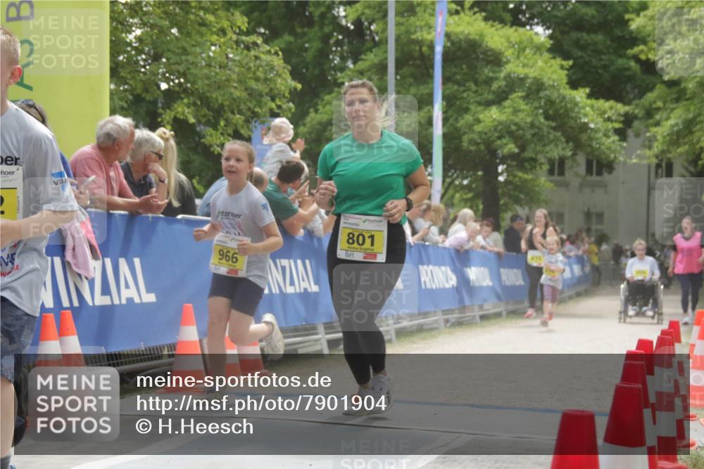 17.05.2025 - Störlauf H.Heesch http://msf.ph/oto/7901904 17.05.2025 14:16:56 Ziel 966, 801, 415 meine-sportfotos.de