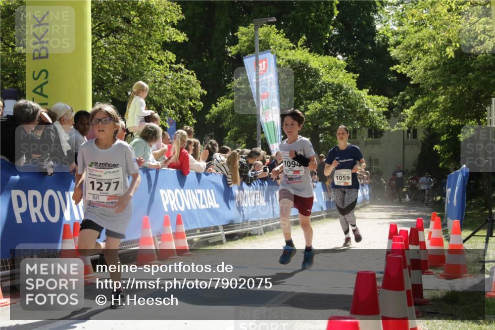 17.05.2025 - Störlauf H.Heesch http://msf.ph/oto/7902075 17.05.2025 14:41:50 Ziel 2025, 1277, 1991, 1094, 1059 meine-sportfotos.de