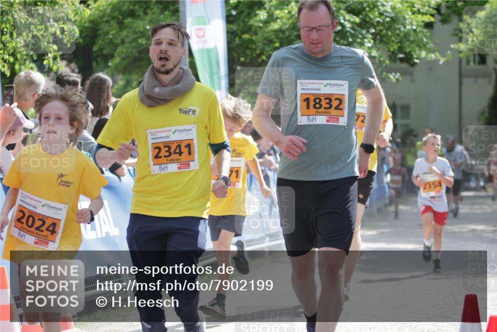 17.05.2025 - Störlauf H.Heesch http://msf.ph/oto/7902199 17.05.2025 15:28:52 Ziel 2025, 2024, 2025, 2341, 71, 2025, 1832, 72, 2354 meine-sportfotos.de