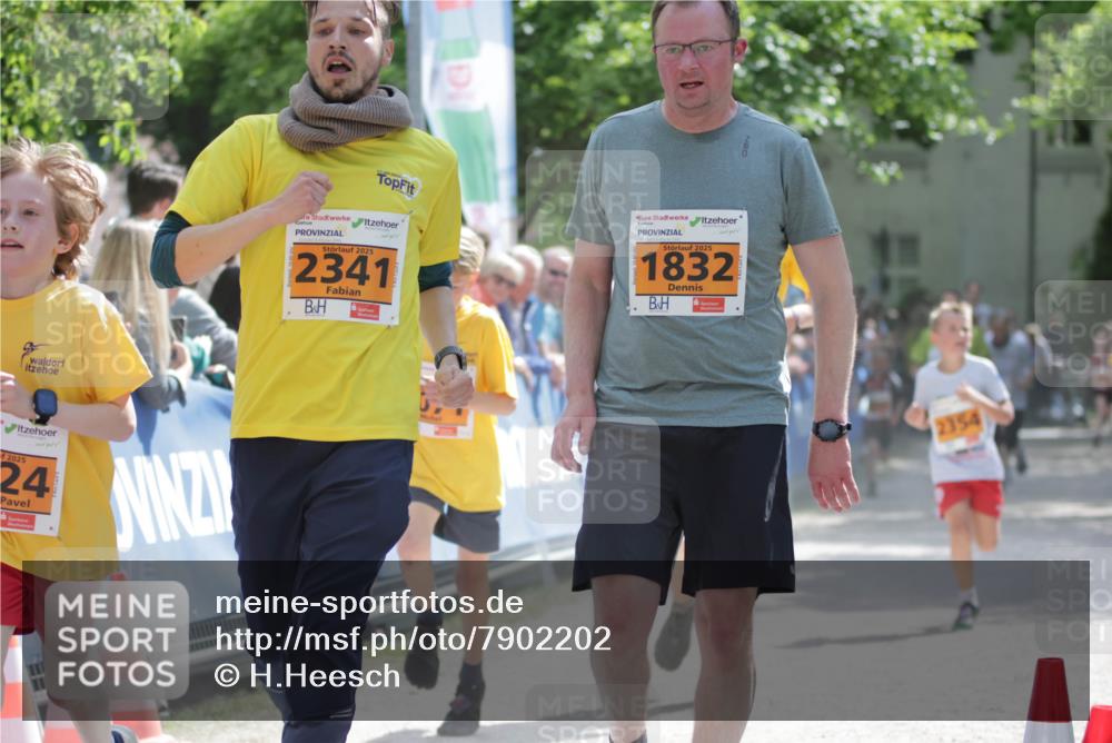 17.05.2025 - Störlauf H.Heesch http://msf.ph/oto/7902202 17.05.2025 15:28:52 Ziel 2025, 24, 2025, 2341, 2025, 1832, 2354 meine-sportfotos.de