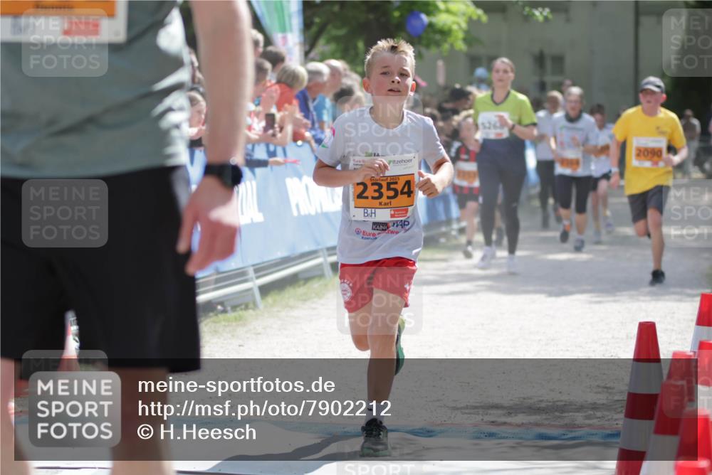 17.05.2025 - Störlauf H.Heesch http://msf.ph/oto/7902212 17.05.2025 15:28:55 Ziel 2025, 2354, 2090 meine-sportfotos.de