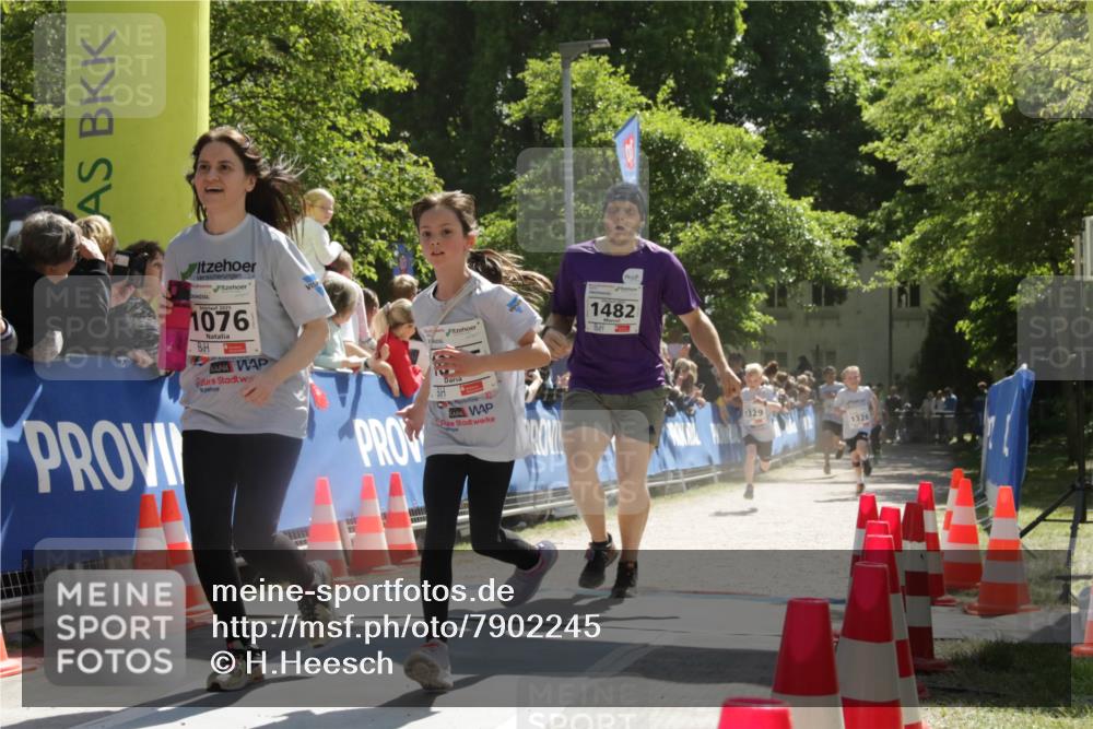 17.05.2025 - Störlauf H.Heesch http://msf.ph/oto/7902245 17.05.2025 14:43:51 Ziel 1076, 1482, 2, 1329, 1328 meine-sportfotos.de