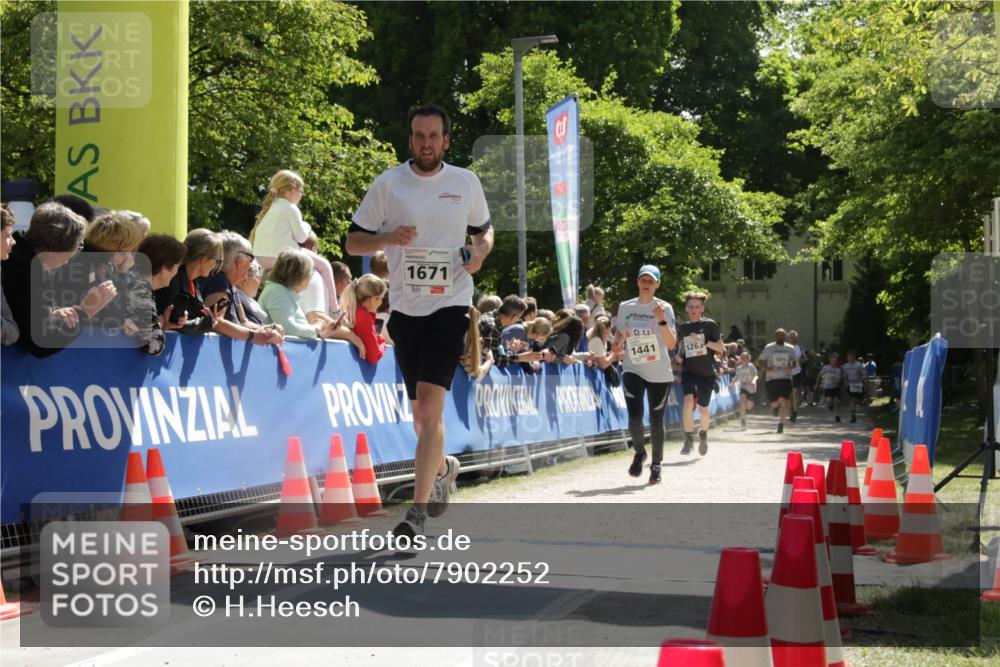 17.05.2025 - Störlauf H.Heesch http://msf.ph/oto/7902252 17.05.2025 14:44:16 Ziel 1671, 1441, 5263, 1095 meine-sportfotos.de