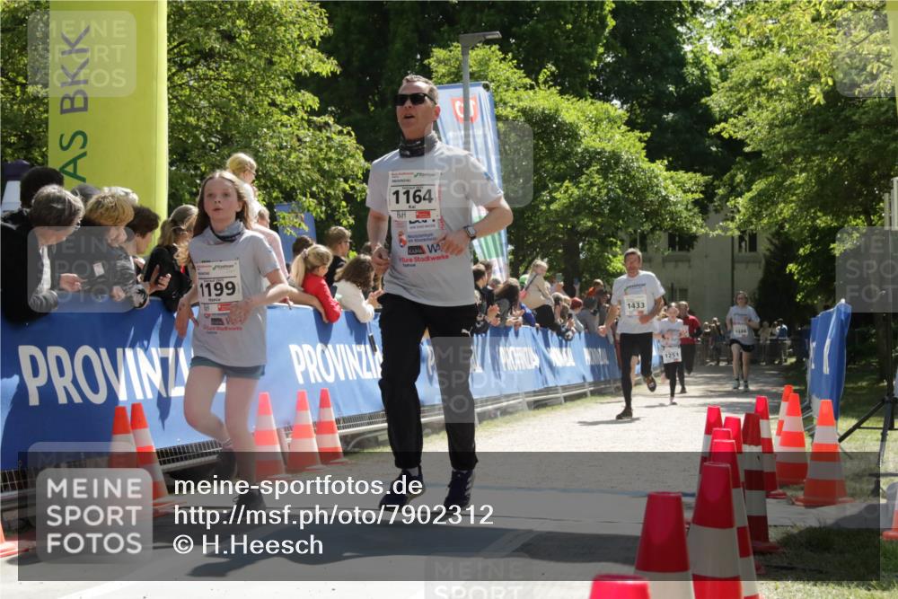 17.05.2025 - Störlauf H.Heesch http://msf.ph/oto/7902312 17.05.2025 14:44:55 Ziel 1164, 1199, 1433, 1251, 1448 meine-sportfotos.de