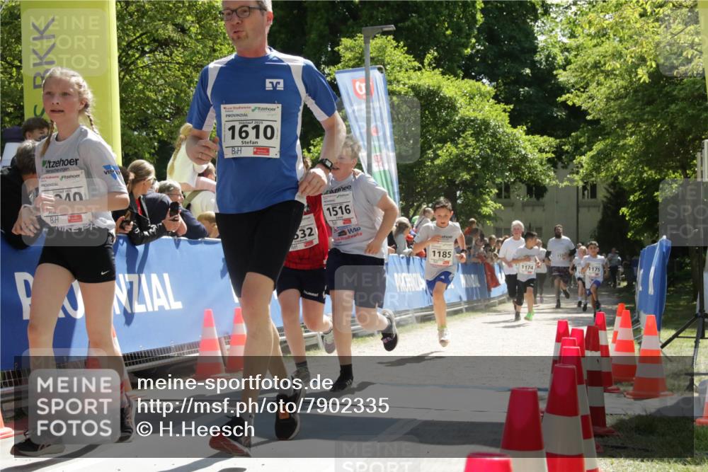 17.05.2025 - Störlauf H.Heesch http://msf.ph/oto/7902335 17.05.2025 14:45:39 Ziel 2025, 1610, 532, 1516, 1185, 1174, 1175 meine-sportfotos.de