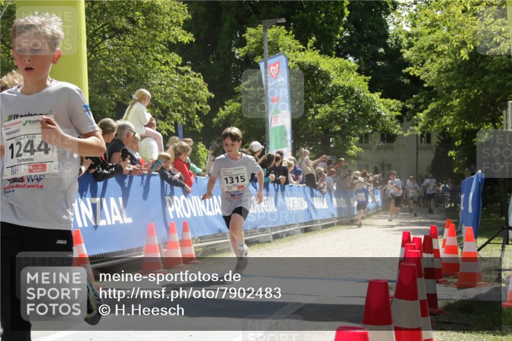 17.05.2025 - Störlauf H.Heesch http://msf.ph/oto/7902483 17.05.2025 14:46:41 Ziel 2025, 1244, 1315 meine-sportfotos.de