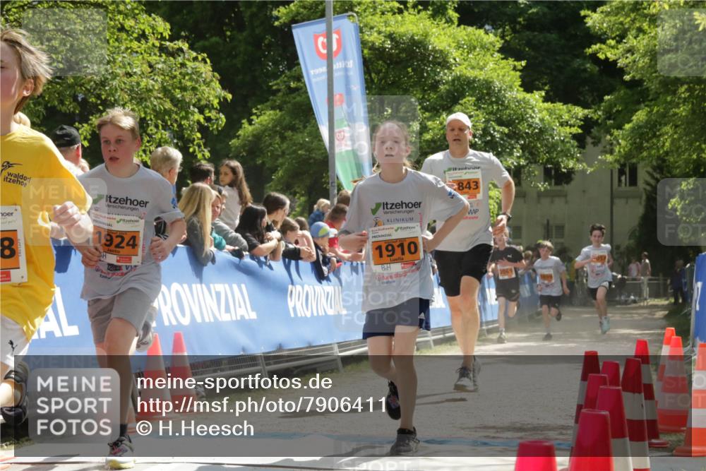 17.05.2025 - Störlauf H.Heesch http://msf.ph/oto/7906411 17.05.2025 15:27:41 Ziel 1924, 1992, 1910, 843, 2061 meine-sportfotos.de