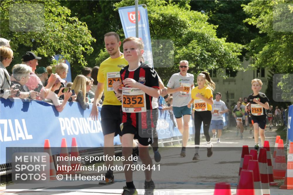 17.05.2025 - Störlauf H.Heesch http://msf.ph/oto/7906441 17.05.2025 15:28:07 Ziel 1992, 224, 2025, 2352, 395, 2105, 2143 meine-sportfotos.de