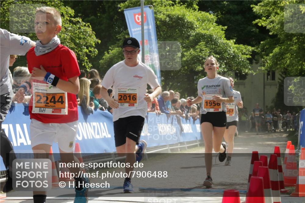 17.05.2025 - Störlauf H.Heesch http://msf.ph/oto/7906488 17.05.2025 15:28:25 Ziel 1992, 2025, 2244, 2016, 1956, 67 meine-sportfotos.de