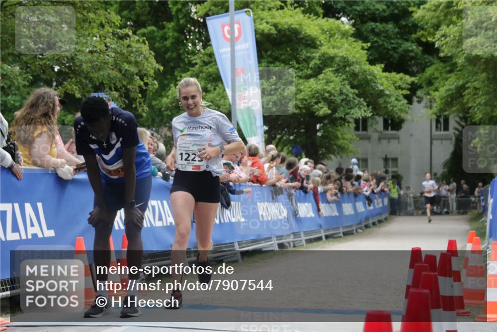 17.05.2025 - Störlauf H.Heesch http://msf.ph/oto/7907544 17.05.2025 15:24:15 Ziel 1223, 1998 meine-sportfotos.de