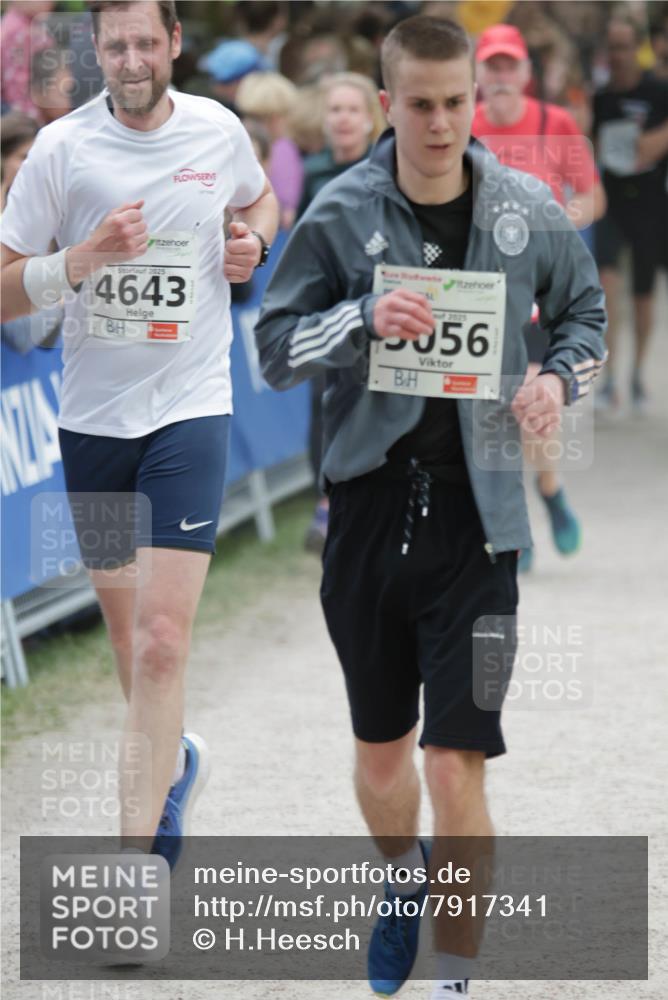 17.05.2025 - Störlauf H.Heesch http://msf.ph/oto/7917341 17.05.2025 18:57:13 Ziel 2025, 4643, 2025, 5056 meine-sportfotos.de