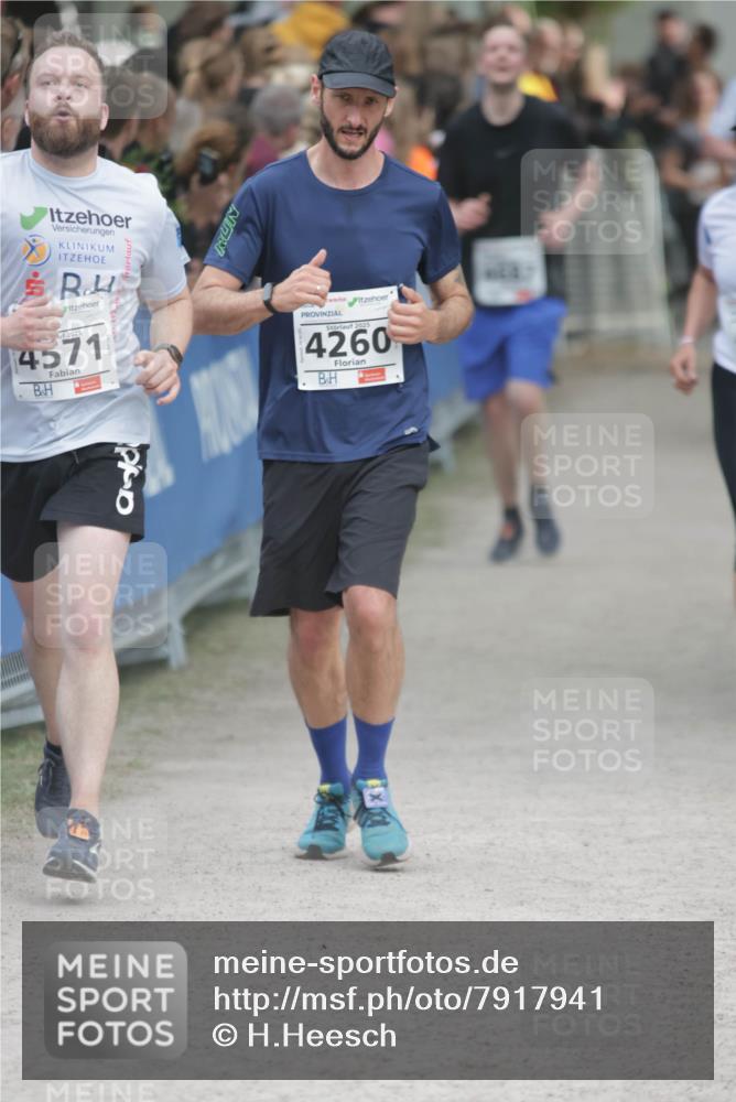 17.05.2025 - Störlauf H.Heesch http://msf.ph/oto/7917941 17.05.2025 18:58:39 Ziel 2025, 4571, 2025, 4260 meine-sportfotos.de