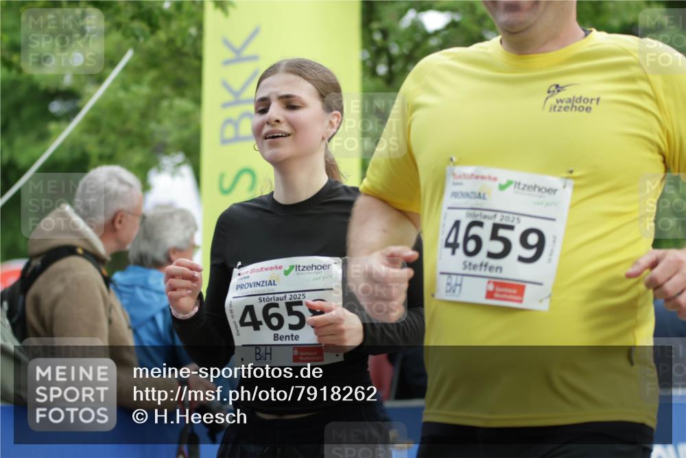 17.05.2025 - Störlauf H.Heesch http://msf.ph/oto/7918262 17.05.2025 19:08:59 Ziel 2025, 465, 2025, 4659 meine-sportfotos.de