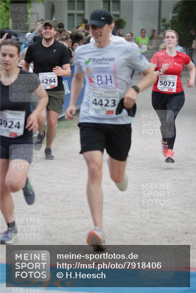 17.05.2025 - Störlauf H.Heesch http://msf.ph/oto/7918406 17.05.2025 19:09:38 Ziel 4924, 4294, 4423, 5073 meine-sportfotos.de