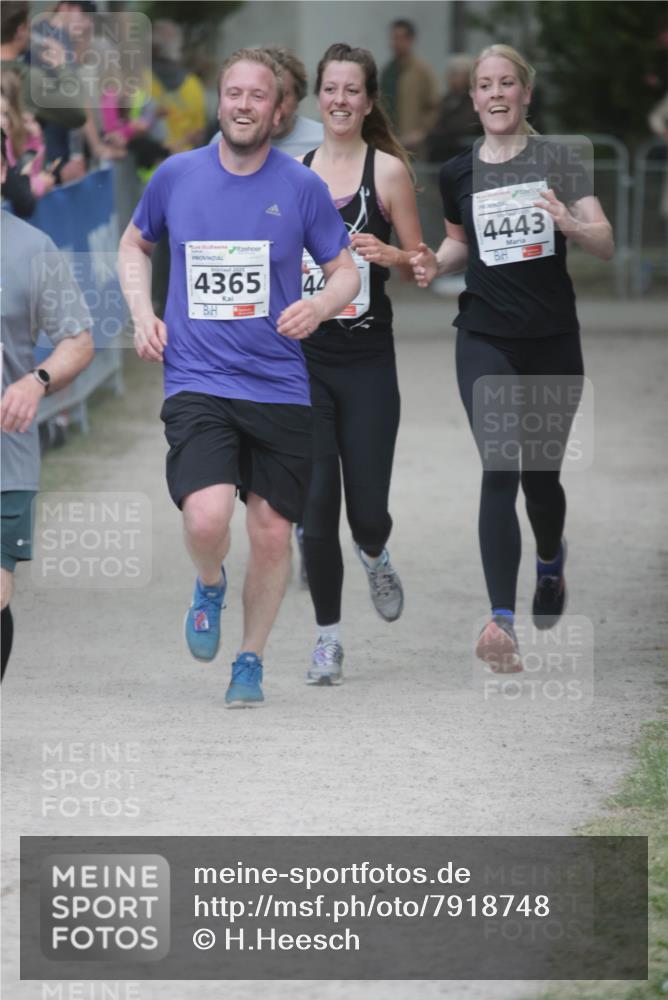 17.05.2025 - Störlauf H.Heesch http://msf.ph/oto/7918748 17.05.2025 19:11:08 Ziel 4365, 4443 meine-sportfotos.de