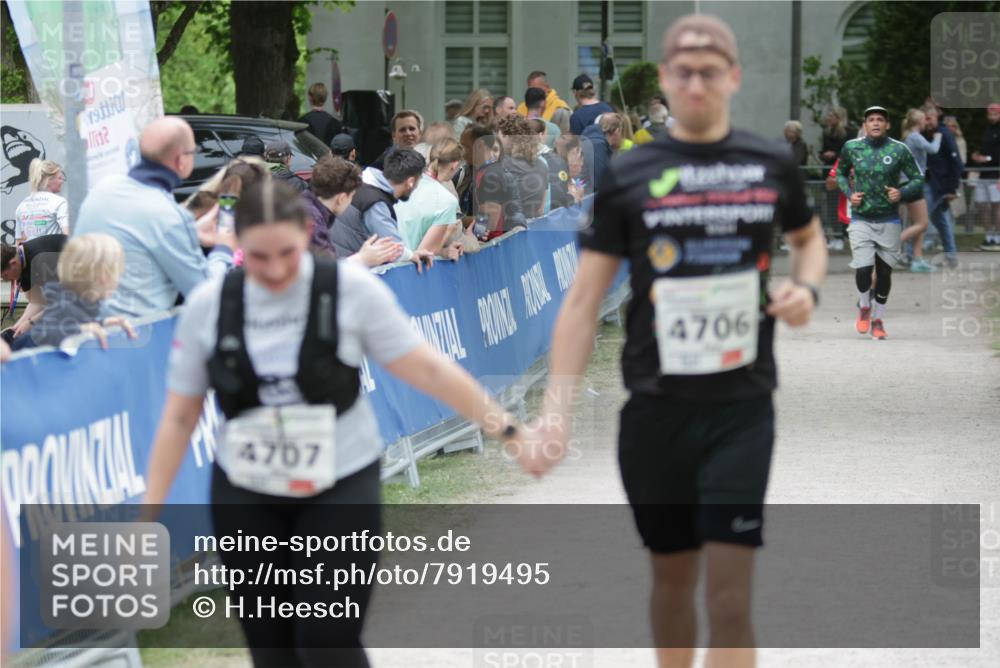 17.05.2025 - Störlauf H.Heesch http://msf.ph/oto/7919495 17.05.2025 19:16:38 Ziel 2, 4707, 4706 meine-sportfotos.de