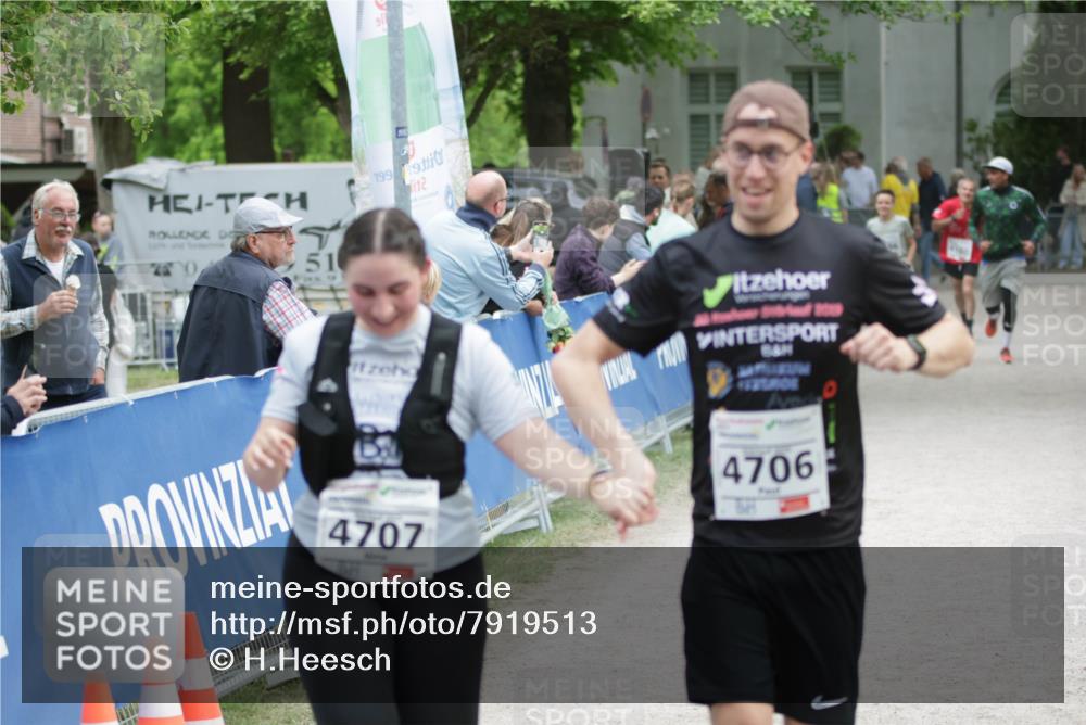 17.05.2025 - Störlauf H.Heesch http://msf.ph/oto/7919513 17.05.2025 19:16:40 Ziel 7860, 51, 199, 9, 12, 4706, 707 meine-sportfotos.de