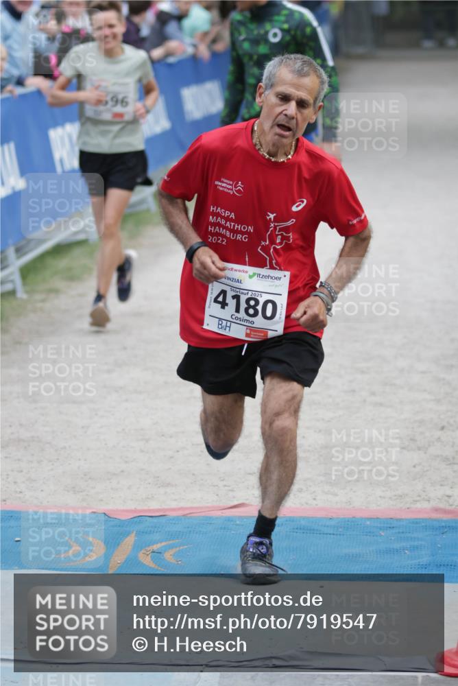 17.05.2025 - Störlauf H.Heesch http://msf.ph/oto/7919547 17.05.2025 19:16:47 Ziel 596, 2022, 2025, 4180 meine-sportfotos.de