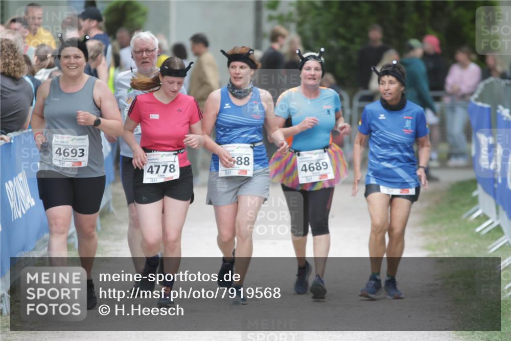 17.05.2025 - Störlauf H.Heesch http://msf.ph/oto/7919568 17.05.2025 19:17:06 Ziel 4693, 4778, 88, 4689 meine-sportfotos.de