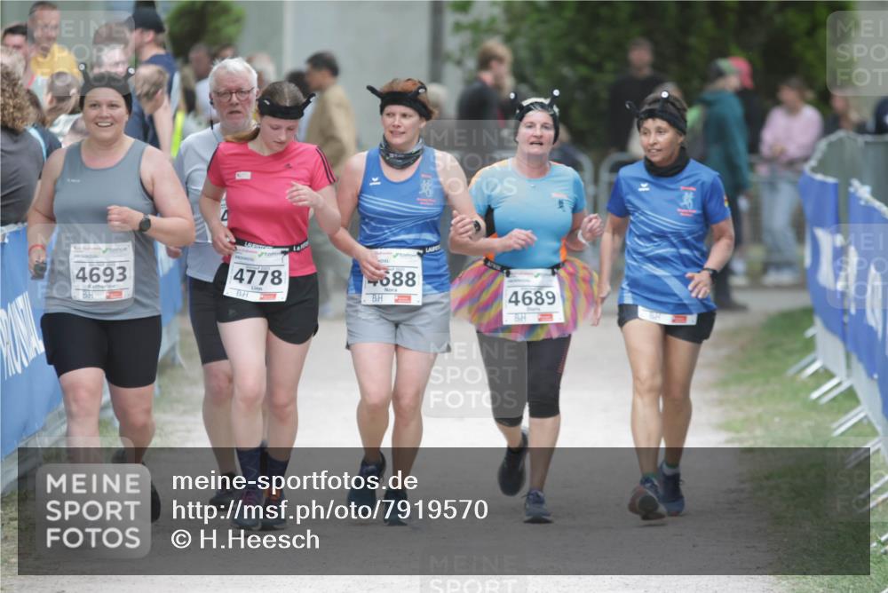 17.05.2025 - Störlauf H.Heesch http://msf.ph/oto/7919570 17.05.2025 19:17:07 Ziel 4693, 4778, 4688, 4689 meine-sportfotos.de