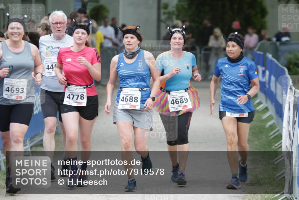 17.05.2025 - Störlauf H.Heesch http://msf.ph/oto/7919578 17.05.2025 19:17:10 Ziel 4693, 44, 4778, 4688, 4689 meine-sportfotos.de