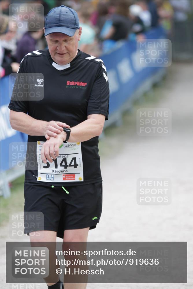 17.05.2025 - Störlauf H.Heesch http://msf.ph/oto/7919636 17.05.2025 19:17:43 Ziel 2025, 5144 meine-sportfotos.de
