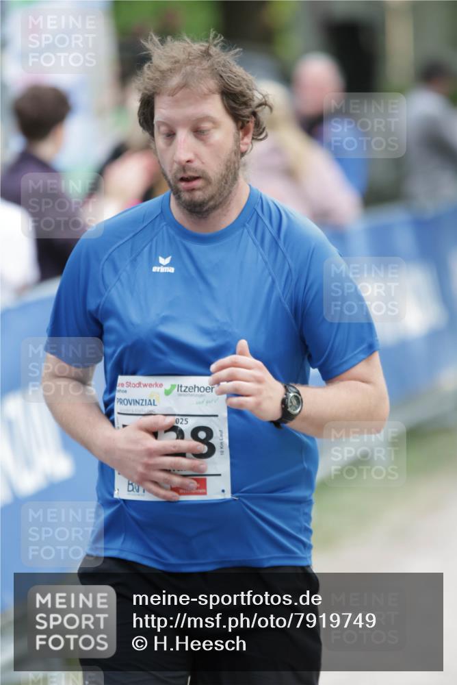 17.05.2025 - Störlauf H.Heesch http://msf.ph/oto/7919749 17.05.2025 19:21:09 Ziel 025 meine-sportfotos.de