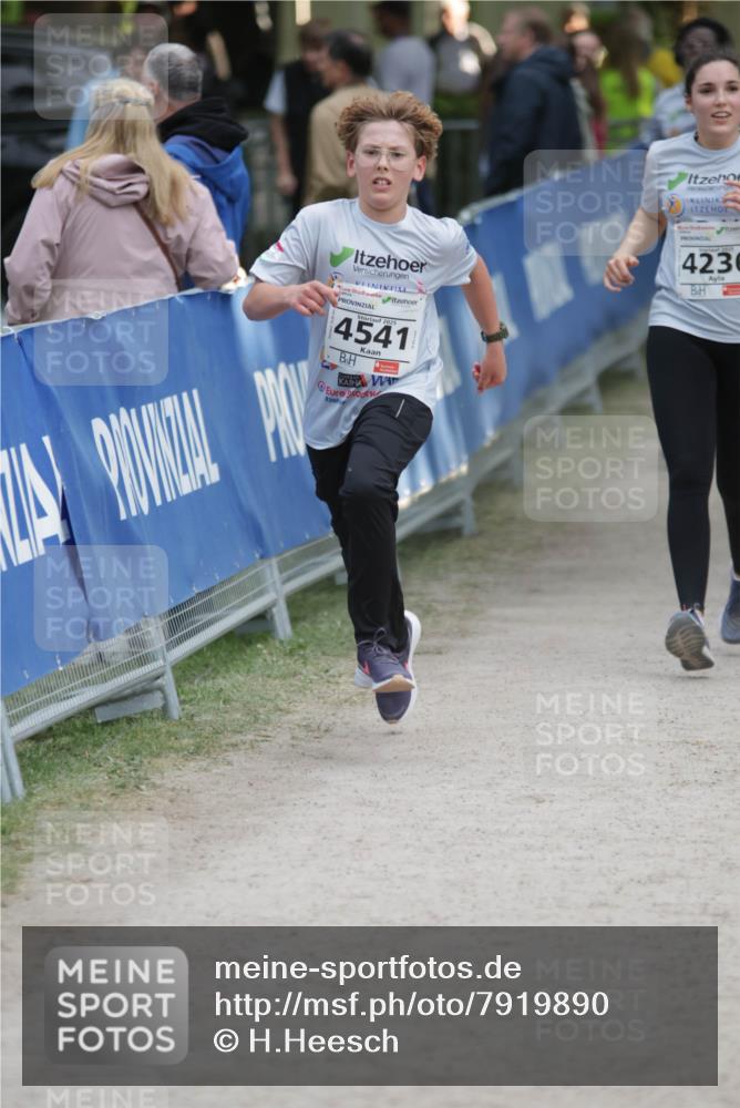 17.05.2025 - Störlauf H.Heesch http://msf.ph/oto/7919890 17.05.2025 19:22:00 Ziel 4541, 423 meine-sportfotos.de