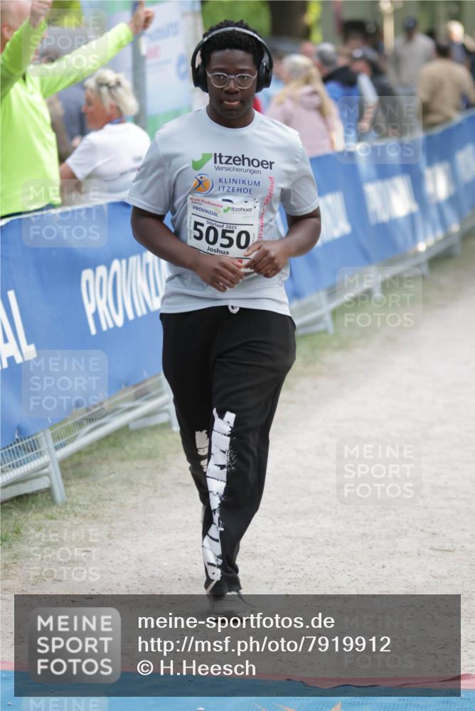 17.05.2025 - Störlauf H.Heesch http://msf.ph/oto/7919912 17.05.2025 19:22:07 Ziel 2025, 5050 meine-sportfotos.de