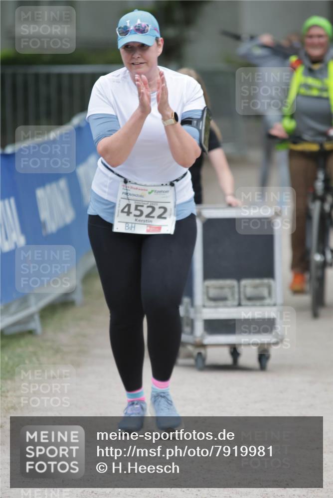 17.05.2025 - Störlauf H.Heesch http://msf.ph/oto/7919981 17.05.2025 19:37:20 Ziel 2025, 4522 meine-sportfotos.de
