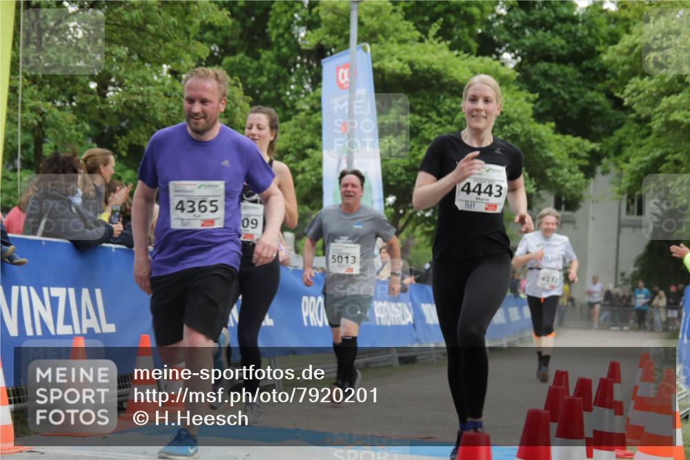 17.05.2025 - Störlauf H.Heesch http://msf.ph/oto/7920201 17.05.2025 19:11:12 Ziel 4365, 09, 5013, 4443, 4517 meine-sportfotos.de
