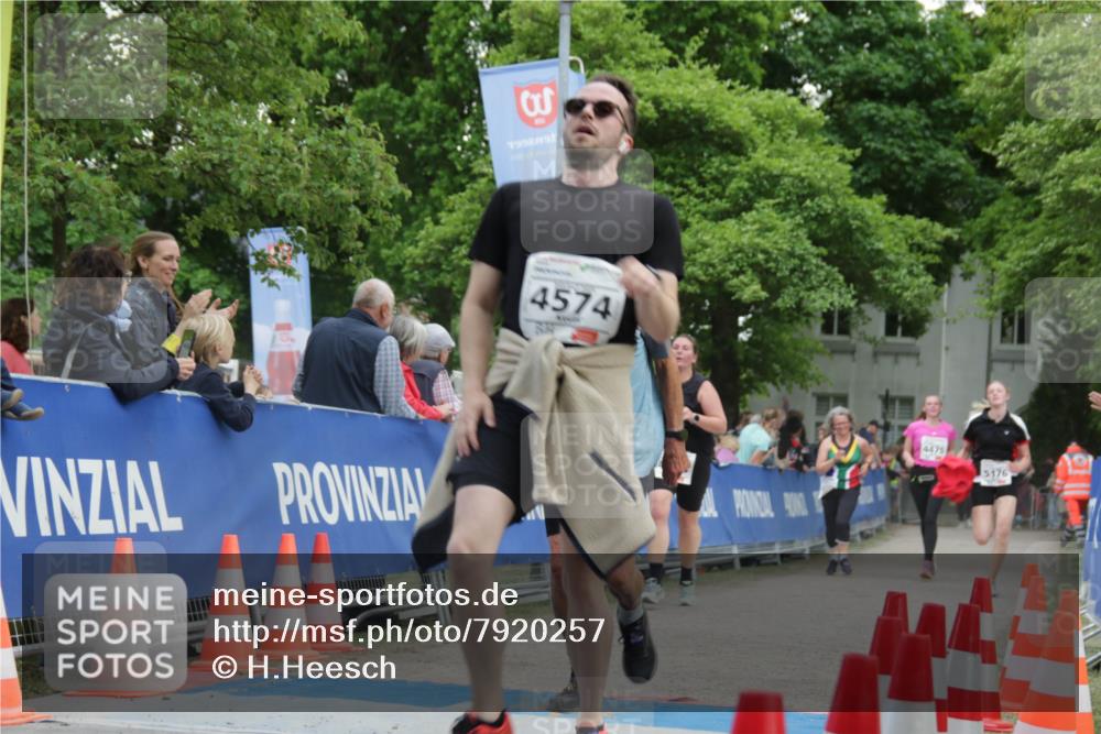 17.05.2025 - Störlauf H.Heesch http://msf.ph/oto/7920257 17.05.2025 19:12:05 Ziel 3, 199889, 4574, 4475, 5176 meine-sportfotos.de