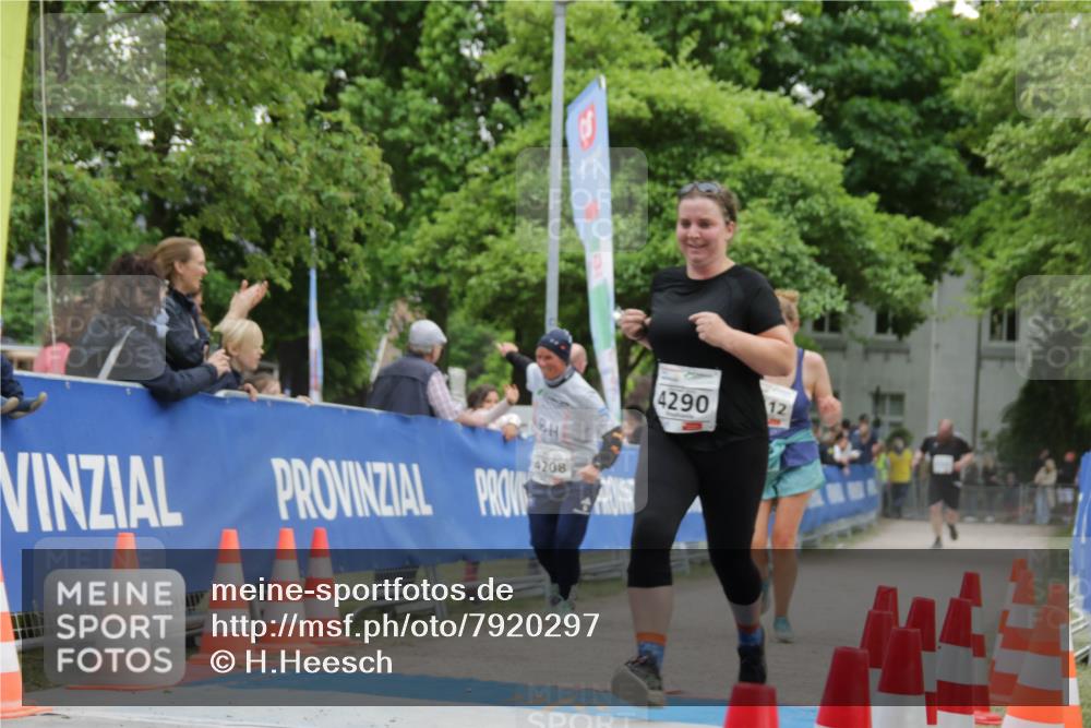 17.05.2025 - Störlauf H.Heesch http://msf.ph/oto/7920297 17.05.2025 19:14:34 Ziel 4208, 4290 meine-sportfotos.de