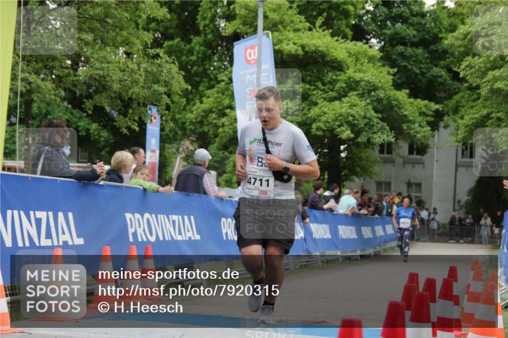 17.05.2025 - Störlauf H.Heesch http://msf.ph/oto/7920315 17.05.2025 19:15:43 Ziel 3, 1992, 9, 4711 meine-sportfotos.de
