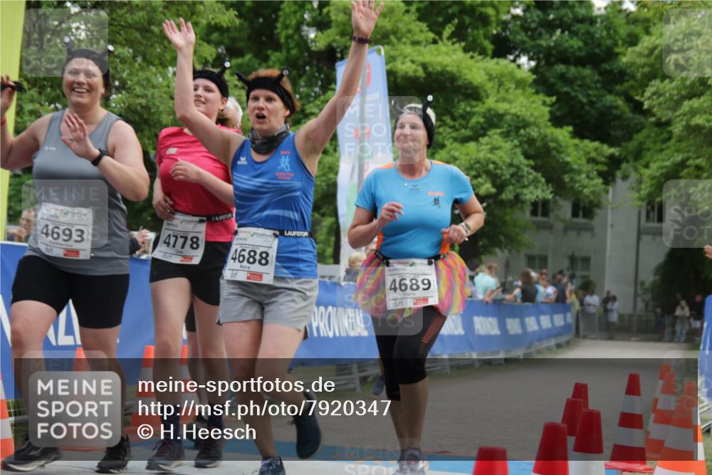 17.05.2025 - Störlauf H.Heesch http://msf.ph/oto/7920347 17.05.2025 19:17:15 Ziel 4693, 4778, 4688, 2025, 4689 meine-sportfotos.de