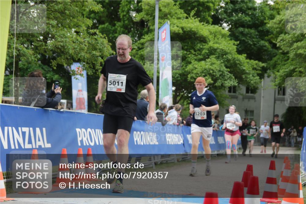 17.05.2025 - Störlauf H.Heesch http://msf.ph/oto/7920357 17.05.2025 19:18:00 Ziel 5011, 5203, 4408 meine-sportfotos.de
