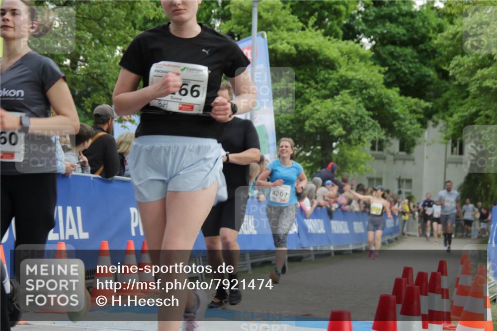 17.05.2025 - Störlauf H.Heesch http://msf.ph/oto/7921474 17.05.2025 18:58:55 Ziel 60, 66, 4207 meine-sportfotos.de