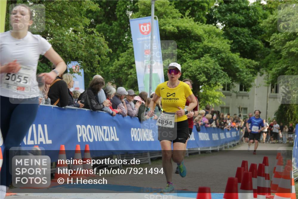 17.05.2025 - Störlauf H.Heesch http://msf.ph/oto/7921494 17.05.2025 18:59:18 Ziel 5055, 3, 4894 meine-sportfotos.de