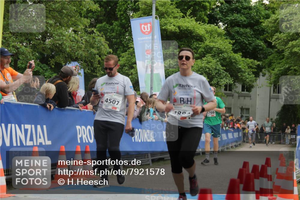 17.05.2025 - Störlauf H.Heesch http://msf.ph/oto/7921578 17.05.2025 19:00:42 Ziel 4507, 1992, 1004, 4760 meine-sportfotos.de