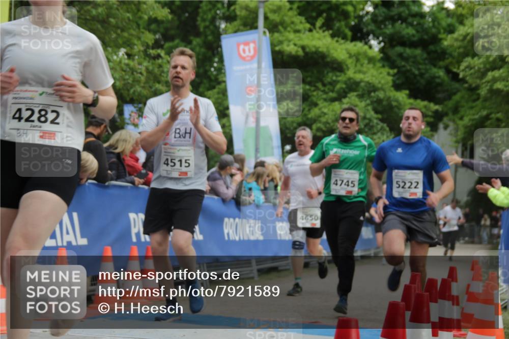 17.05.2025 - Störlauf H.Heesch http://msf.ph/oto/7921589 17.05.2025 19:01:05 Ziel 4282, 4515, 4650, 4745, 5222 meine-sportfotos.de