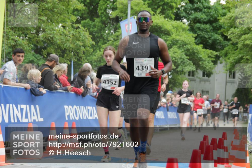 17.05.2025 - Störlauf H.Heesch http://msf.ph/oto/7921602 17.05.2025 19:01:24 Ziel 4352, 4393, 4527, 5164 meine-sportfotos.de