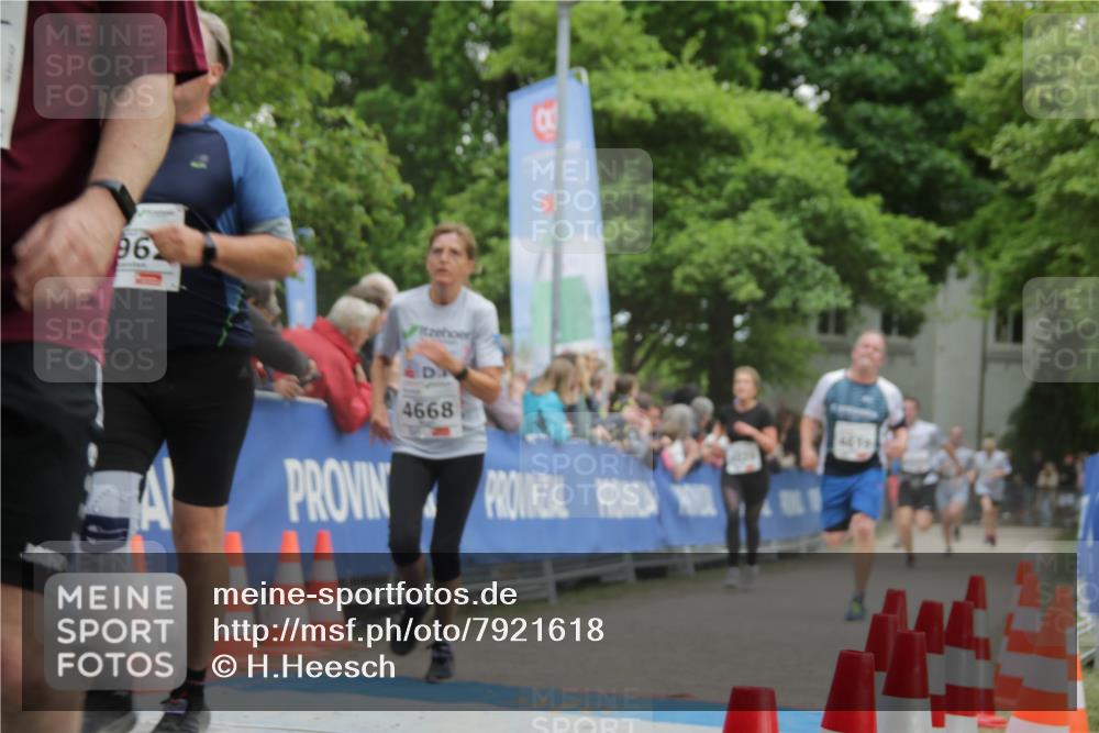 17.05.2025 - Störlauf H.Heesch http://msf.ph/oto/7921618 17.05.2025 19:01:33 Ziel 96, 4668, 4619 meine-sportfotos.de