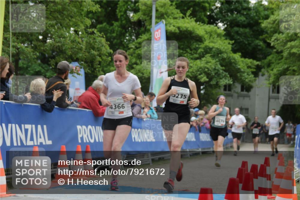 17.05.2025 - Störlauf H.Heesch http://msf.ph/oto/7921672 17.05.2025 19:03:17 Ziel 4366, 5235, 4679 meine-sportfotos.de