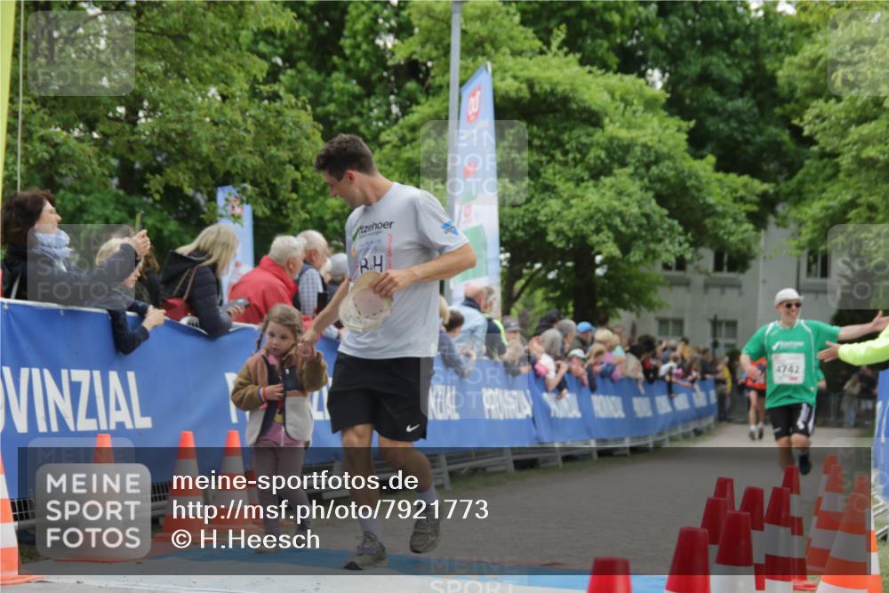 17.05.2025 - Störlauf H.Heesch http://msf.ph/oto/7921773 17.05.2025 19:06:04 Ziel 4742 meine-sportfotos.de