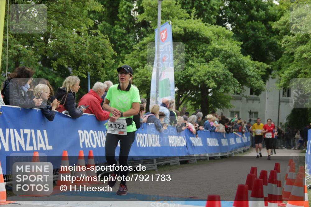 17.05.2025 - Störlauf H.Heesch http://msf.ph/oto/7921783 17.05.2025 19:06:23 Ziel 4322, 5149, 5479 meine-sportfotos.de