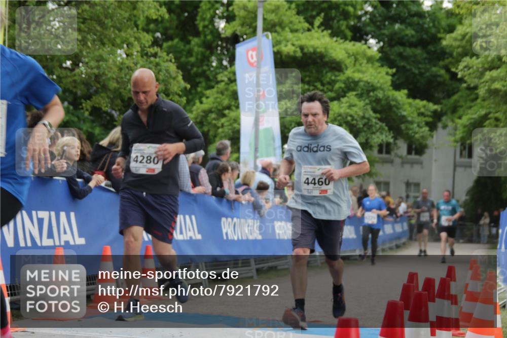 17.05.2025 - Störlauf H.Heesch http://msf.ph/oto/7921792 17.05.2025 19:06:44 Ziel 4280, 4460, 1225 meine-sportfotos.de