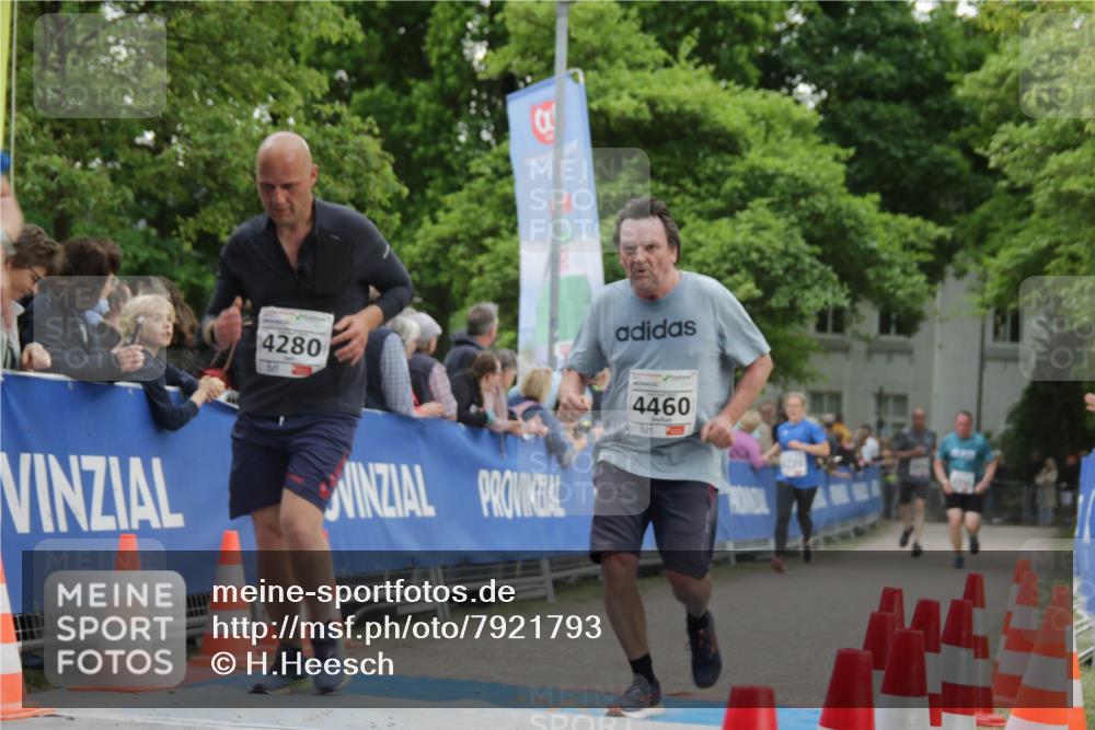 17.05.2025 - Störlauf H.Heesch http://msf.ph/oto/7921793 17.05.2025 19:06:44 Ziel 4280, 4460, 1225 meine-sportfotos.de
