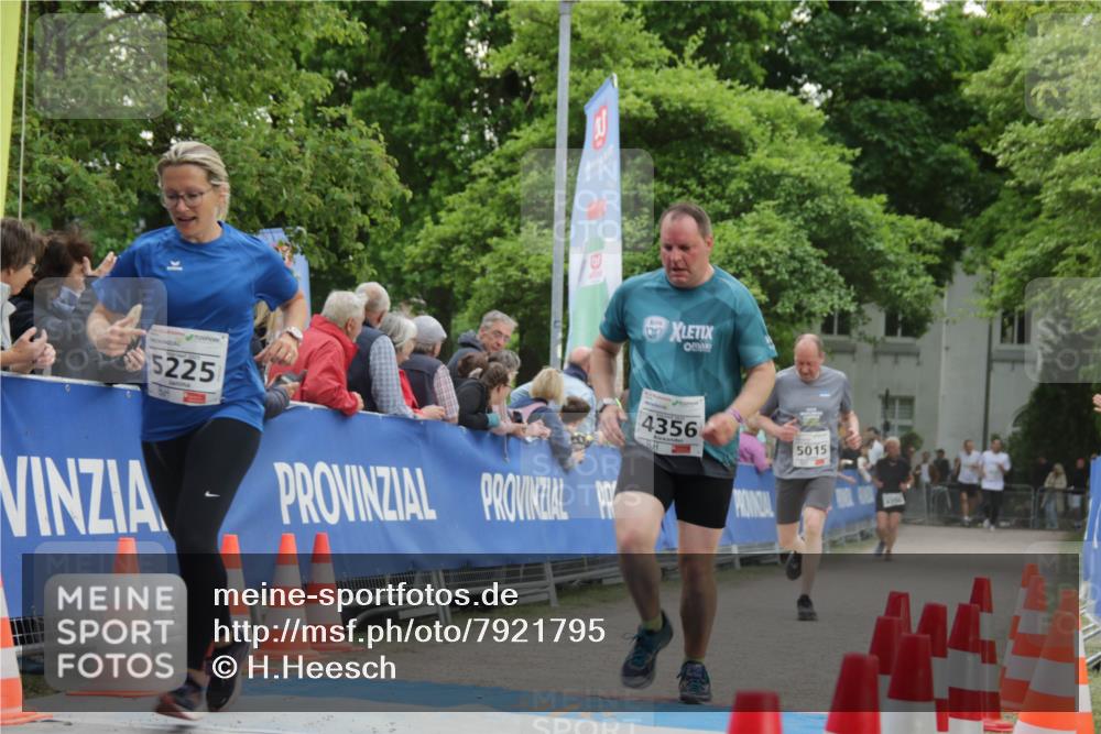 17.05.2025 - Störlauf H.Heesch http://msf.ph/oto/7921795 17.05.2025 19:06:49 Ziel 5225, 4356, 5015 meine-sportfotos.de