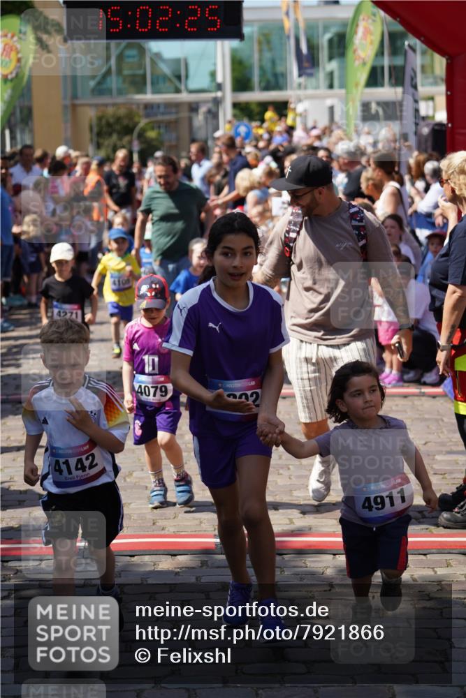 13.06.2025 - Holstenköstenlauf Felixshl http://msf.ph/oto/7921866 13.06.2025 15:02:24 Laufen  meine-sportfotos.de